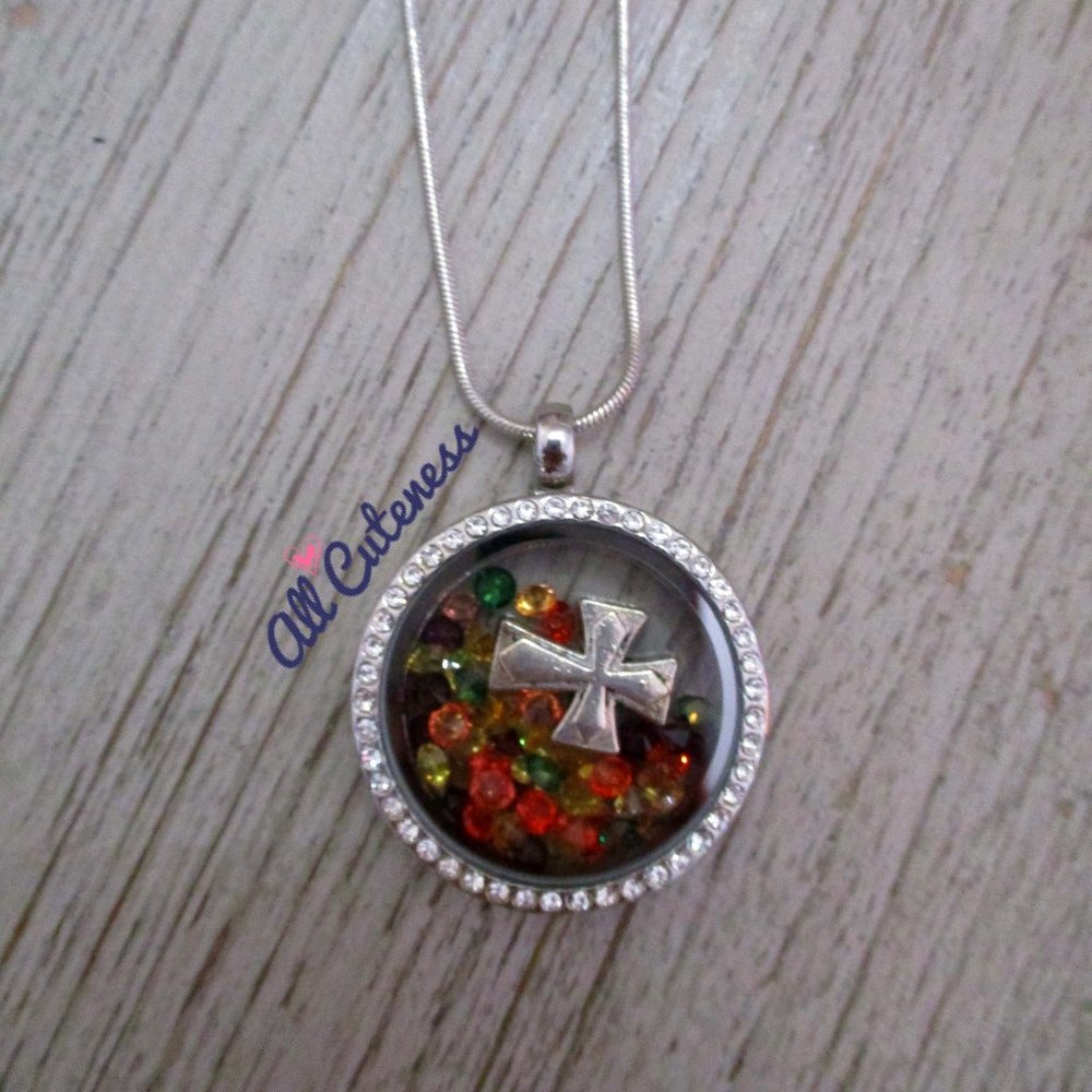 Locket Chain Necklace (NWOT)